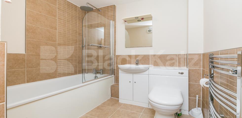 			1 Bedroom, 1 bath, 1 reception Flat			 St Georges Lodge, Muswell Hill, Muswell Hill / Crouch End